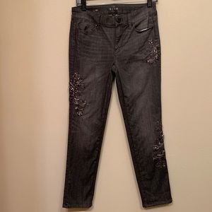 DONATED NWOT White House Black Market slim straight embellished distressed jean